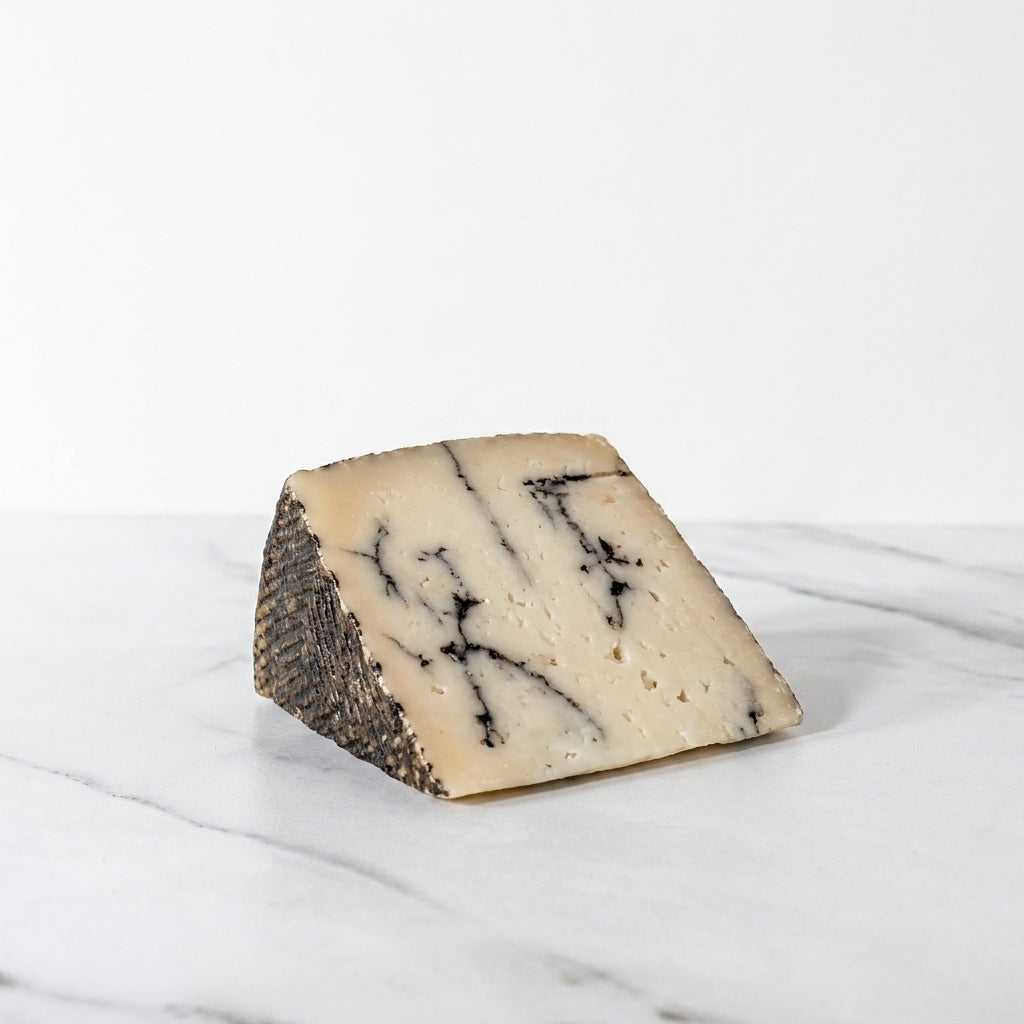 La Lavenda Queso de Oveja con Trufa - Truffle Manchego